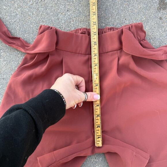 Lululemon Noir Short 5.5" Rustic Clay Size 2 - Picture 11 of 13